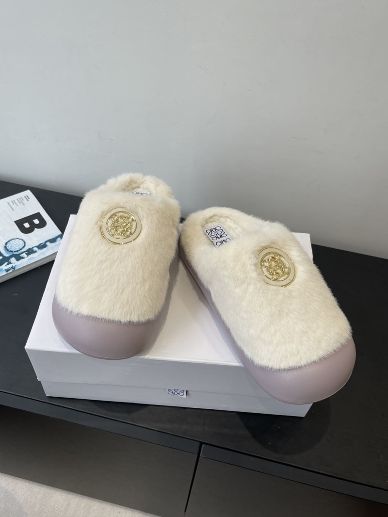L0ew* slippers